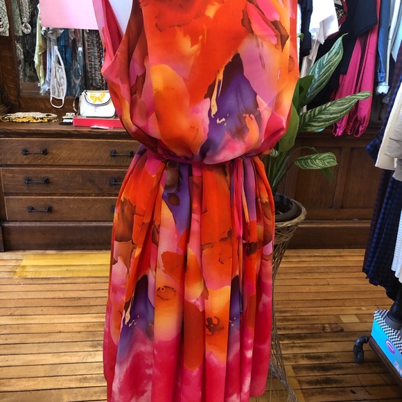 Gorgeous chiffon summer dress - Picture 5 of 8